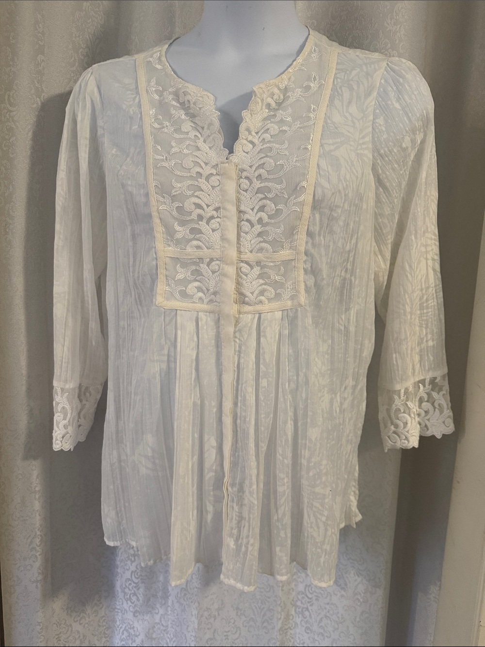 COLDWATER CREEK White Lace Yoke Front Tunic top Sz: XL